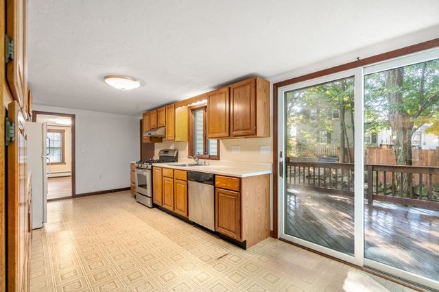 32 Elm Street, Hudson, MA 01749