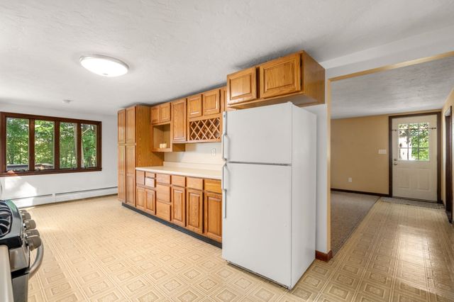 32 Elm Street, Hudson, MA 01749