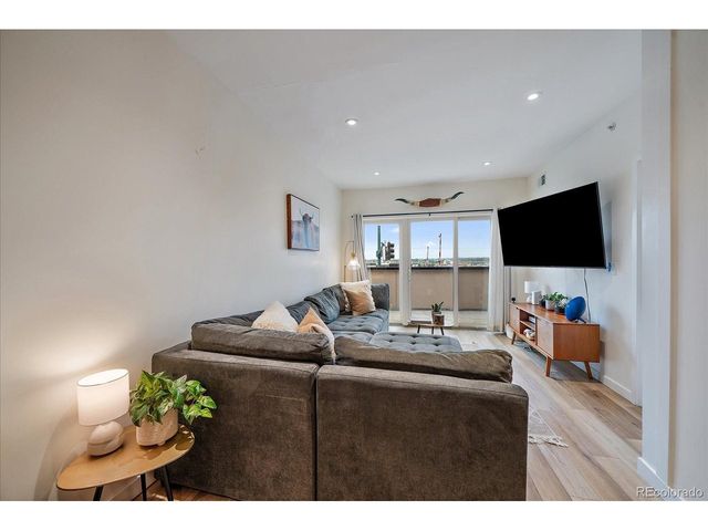 7357 W Grandview Ave 202, Arvada, CO 80002