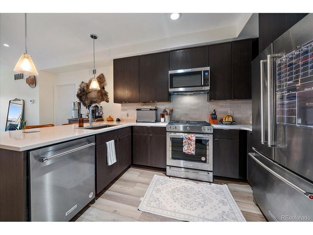 7357 W Grandview Ave 202, Arvada, CO 80002