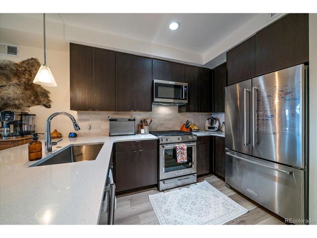 7357 W Grandview Ave 202, Arvada, CO 80002