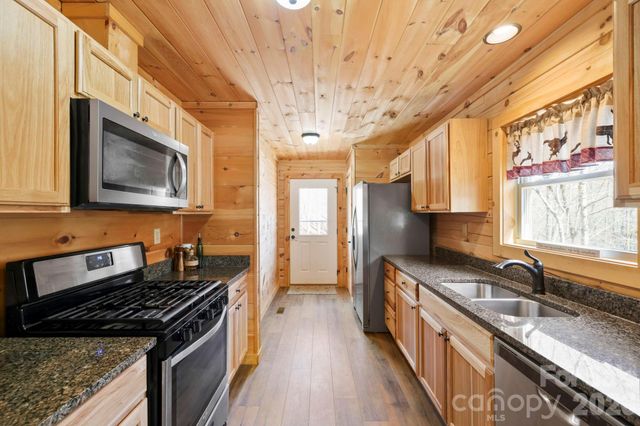 344 Wolf Trail, Lake Lure, NC 28746