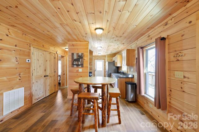 344 Wolf Trail, Lake Lure, NC 28746