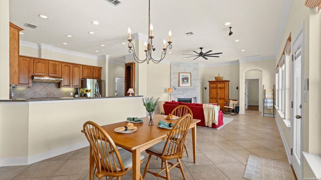 216 Lone Mtn, New Braunfels, TX 78132