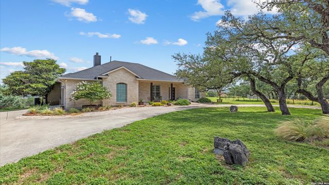 216 Lone Mtn, New Braunfels, TX 78132