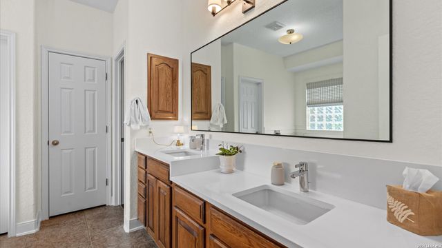 216 Lone Mtn, New Braunfels, TX 78132