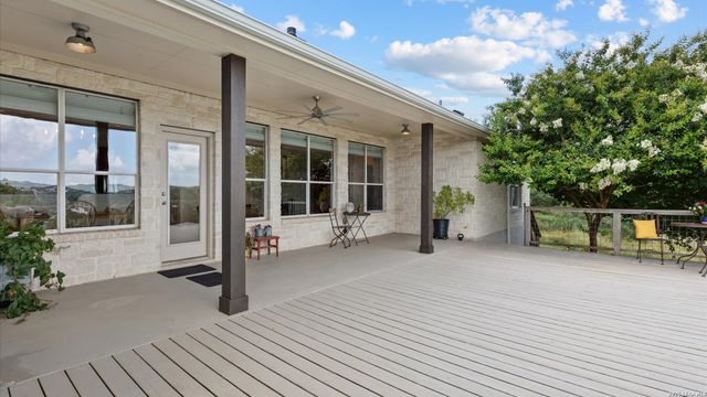 216 Lone Mtn, New Braunfels, TX 78132