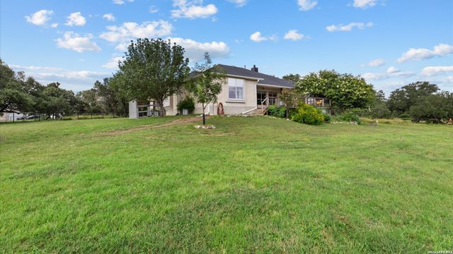 216 Lone Mtn, New Braunfels, TX 78132