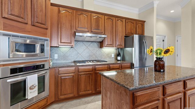 216 Lone Mtn, New Braunfels, TX 78132