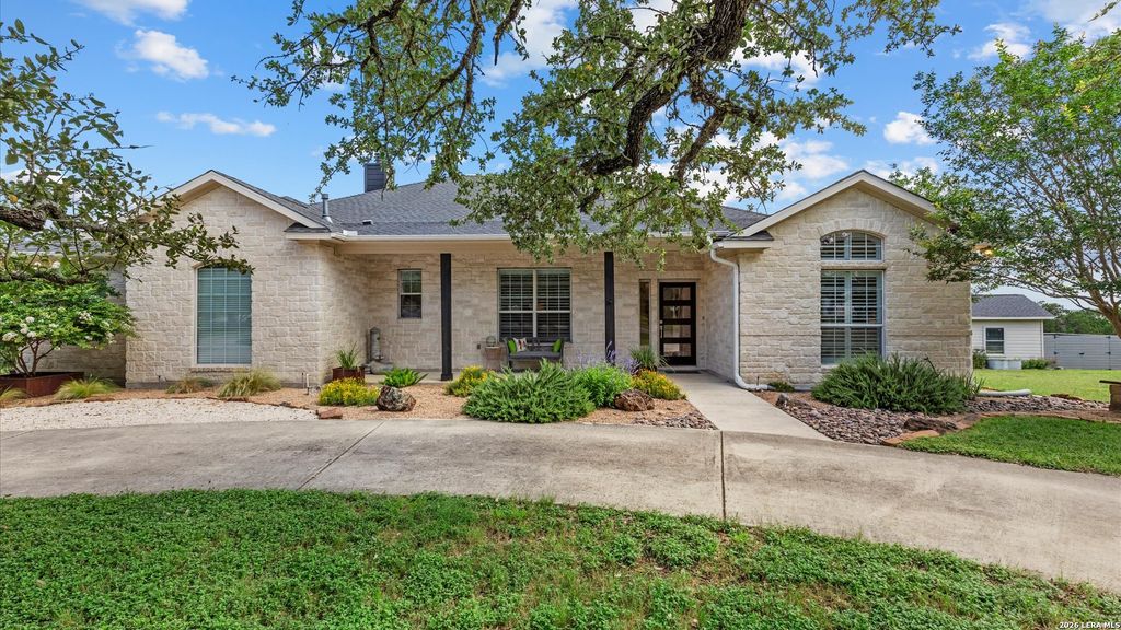 216 Lone Mtn, New Braunfels, TX 78132