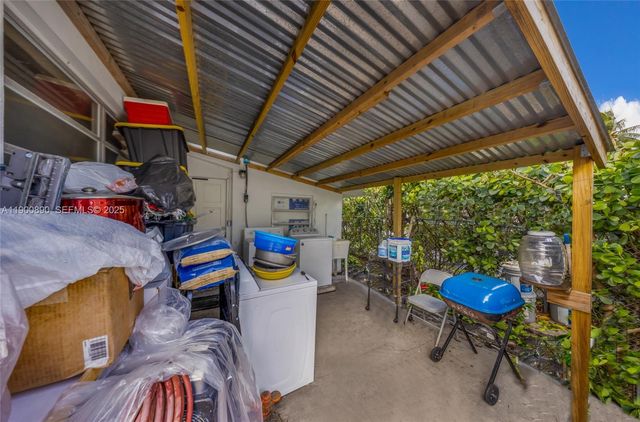 1515 NW 33rd Avenue, Miami, FL 33125
