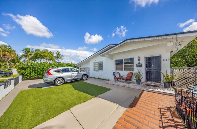 1515 NW 33rd Avenue, Miami, FL 33125