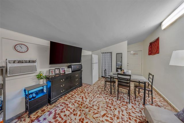 1515 NW 33rd Avenue, Miami, FL 33125