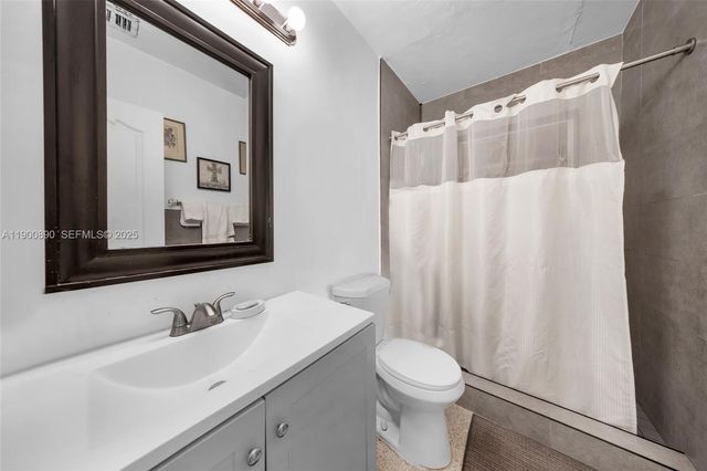 1515 NW 33rd Avenue, Miami, FL 33125