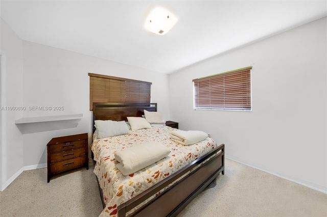 1515 NW 33rd Avenue, Miami, FL 33125
