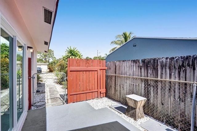 1410 NW 2nd Avenue A, Fort Lauderdale, FL 33311