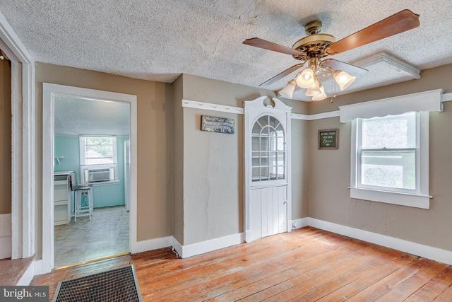 77 MARY STREET, Bordentown, NJ 08505