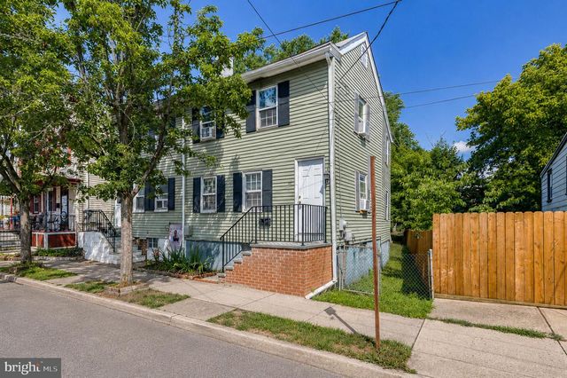 77 MARY STREET, Bordentown, NJ 08505
