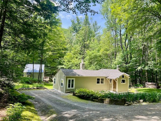 1171 Wickopee Hill, Dummerston, VT 05301