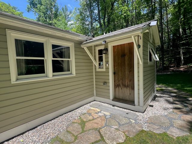 1171 Wickopee Hill, Dummerston, VT 05301
