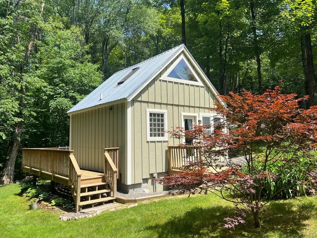 1171 Wickopee Hill, Dummerston, VT 05301