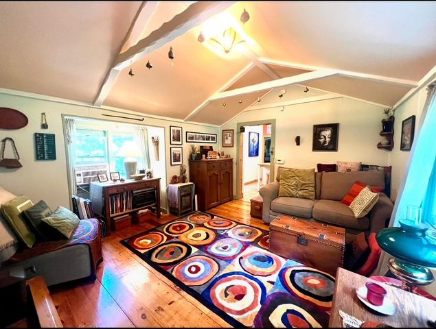 1171 Wickopee Hill, Dummerston, VT 05301