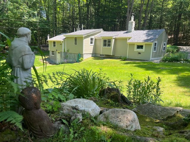 1171 Wickopee Hill, Dummerston, VT 05301