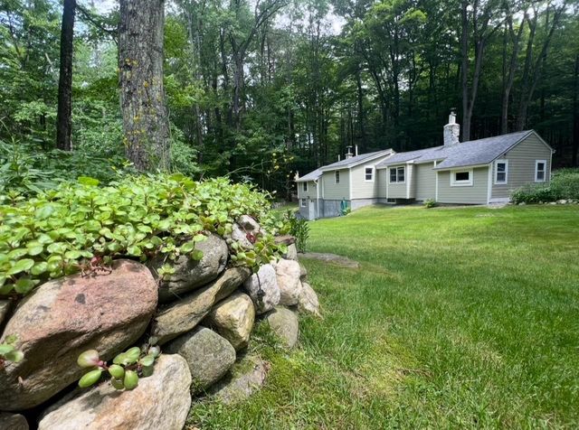 1171 Wickopee Hill, Dummerston, VT 05301