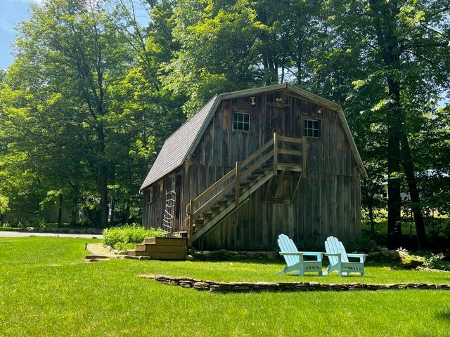 1171 Wickopee Hill, Dummerston, VT 05301