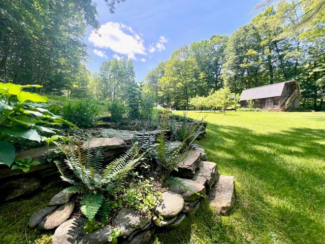 1171 Wickopee Hill, Dummerston, VT 05301