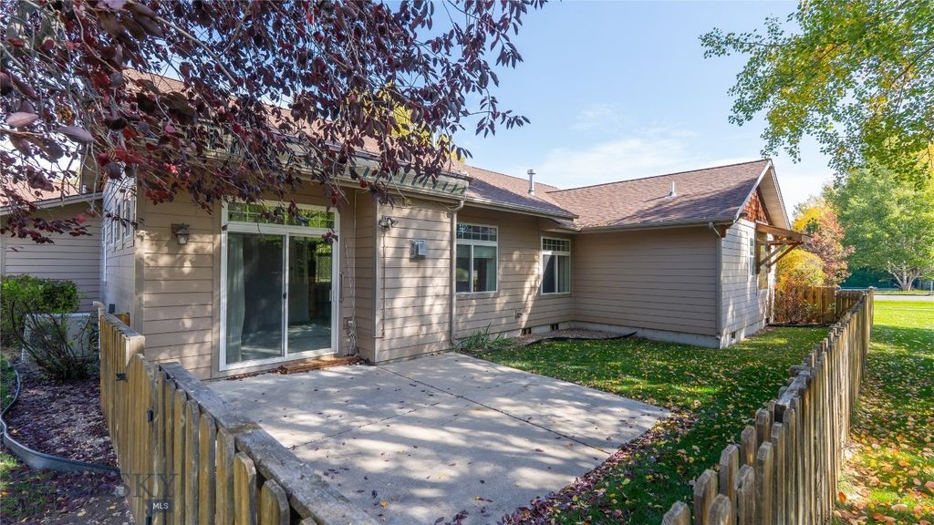 108 Rocking Bear Circle, Bozeman, MT 59715 photo 2