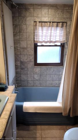 3145 Krafft Road, Fort Gratiot Charter Township, MI 48059
