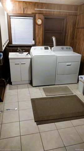 3145 Krafft Road, Fort Gratiot Charter Township, MI 48059
