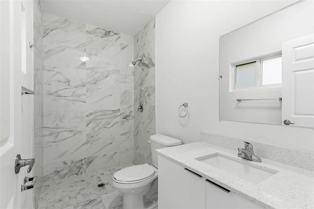 1244 NW 71st St, Miami, FL 33147