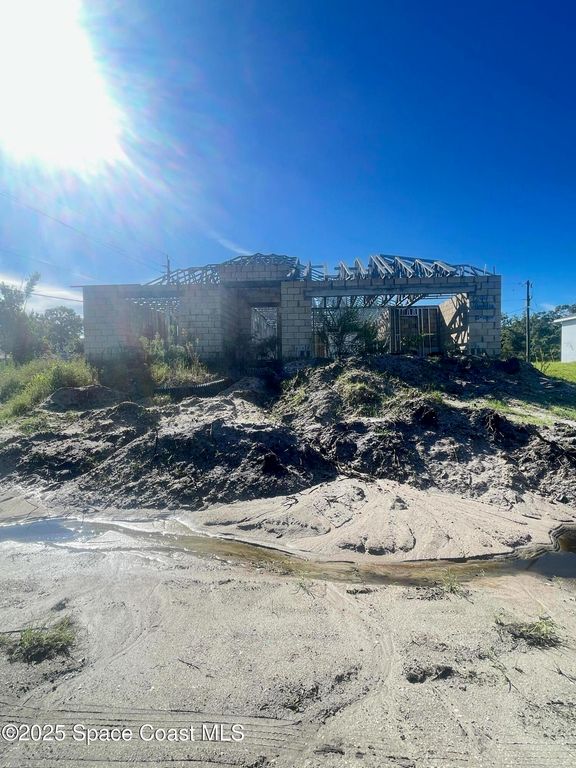 1294 Valencia Street SE, Palm Bay, FL 32909