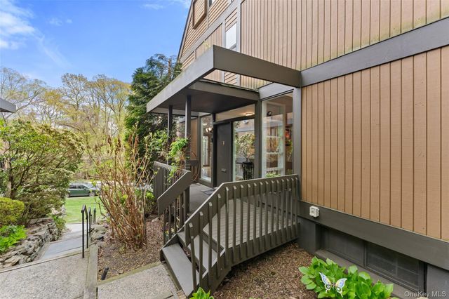 114 Ogden Avenue, Dobbs Ferry, NY 10522