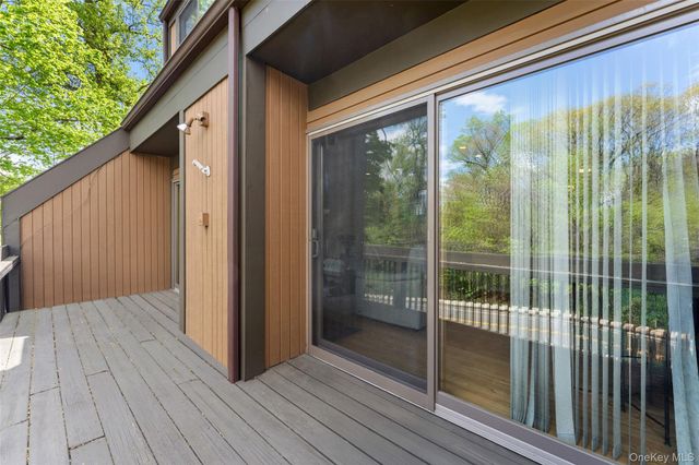 114 Ogden Avenue, Dobbs Ferry, NY 10522