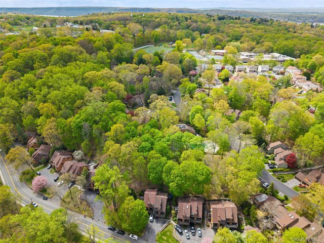 114 Ogden Avenue, Dobbs Ferry, NY 10522