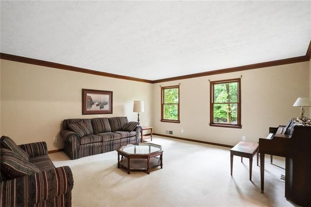 2955 Ascot Lane, Roswell, GA 30076