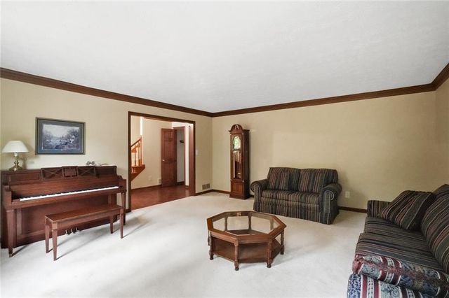 2955 Ascot Lane, Roswell, GA 30076