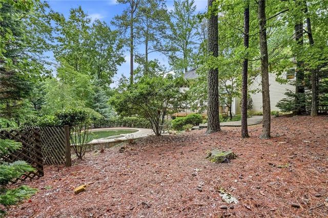 2955 Ascot Lane, Roswell, GA 30076
