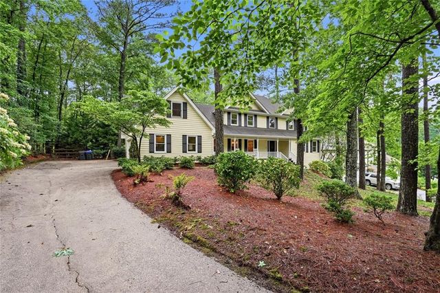 2955 Ascot Lane, Roswell, GA 30076