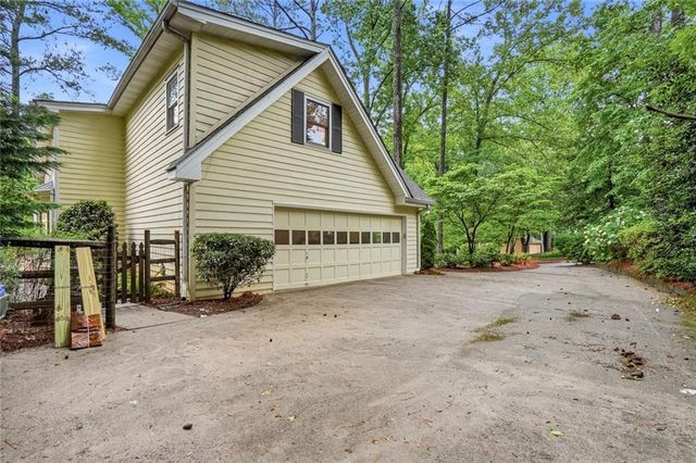 2955 Ascot Lane, Roswell, GA 30076