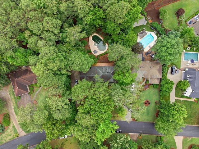 2955 Ascot Lane, Roswell, GA 30076