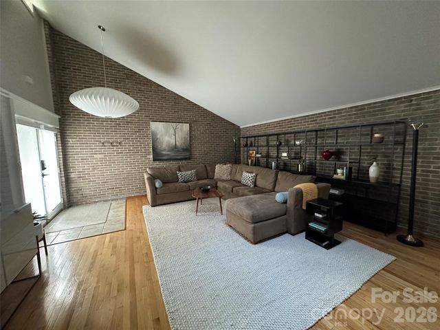 3316 Johnny Cake Lane, Charlotte, NC 28226