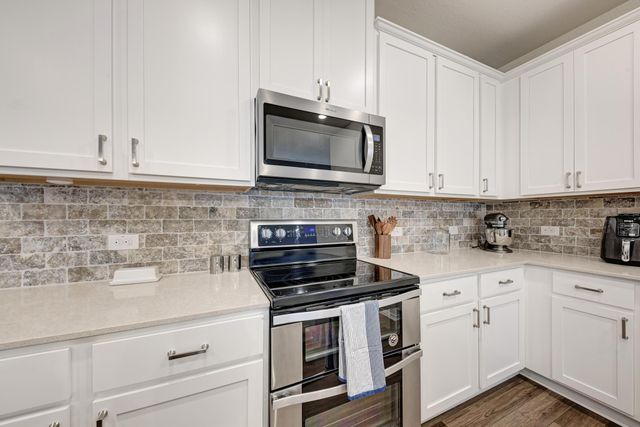 220 Fuchsia ST, Kyle, TX 78640
