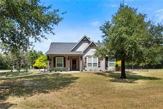 7562 River Oaks Drive, Iola, TX 77861