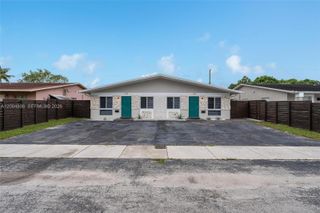 130 NW 57th St 1, Oakland Park, FL 33309