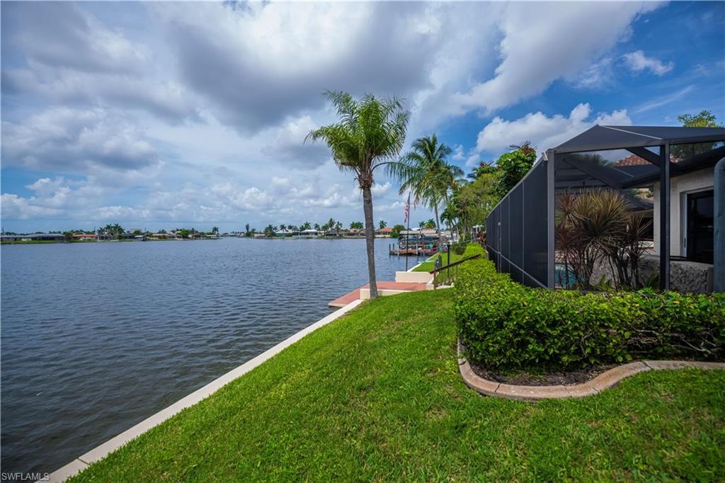 412 Cape Coral PKWY W, CAPE CORAL, FL 33914 — exterior