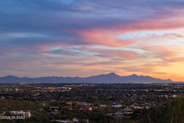 4280 Camino Ferreo, Tucson, AZ 85750